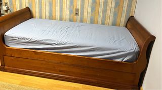 Preciosas Cama Luis XIV. madera