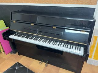 Piano Kawai Negro