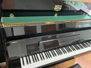 Piano Kawai Negro