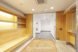 Oficina en alquiler en Puerto Chico en Santander
