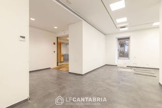 Oficina en alquiler en Puerto Chico en Santander