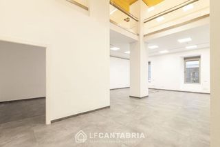 Oficina en alquiler en Puerto Chico en Santander