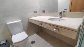 Piso en alquiler en Parque Mediterráneo - Santa Paula en Málaga