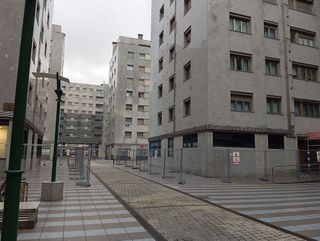 Piso en alquiler en Milán - Pumarín - Teatinos en Oviedo