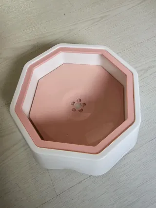 Bebedero antigoteo para perros y gatos