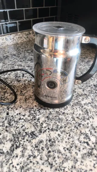 Nespresso Calentador y Agitador Leche vintage.