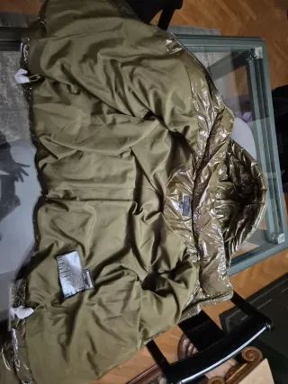 Anorak brillante efecto agua repelente talla L