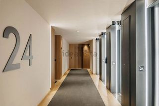 Piso en venta en Valdeacederas en Madrid