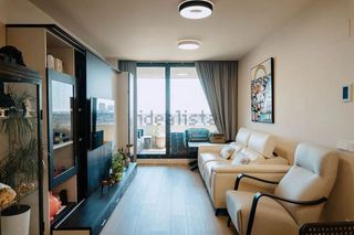 Piso en venta en Valdeacederas en Madrid