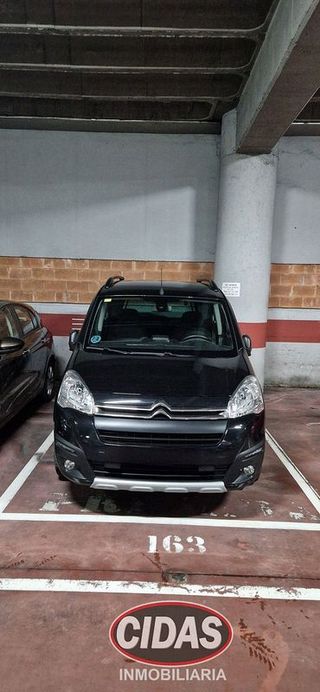 Garaje en venta en Milán - Pumarín - Teatinos en Oviedo