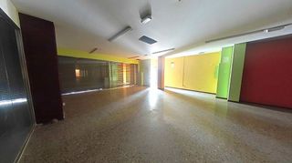 Nave industrial en venta en La Roureda en Viladecans