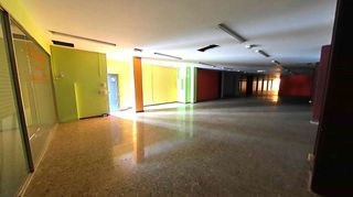 Nave industrial en venta en La Roureda en Viladecans