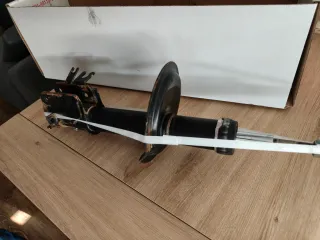 Amortiguador KYB 335934 Peugeot 807