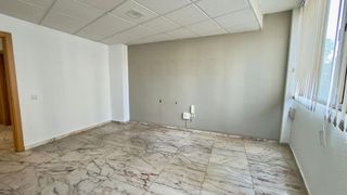 Local comercial en alquiler en Huerta Rosales - Valdepasillas en Badajoz