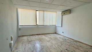 Local comercial en alquiler en Huerta Rosales - Valdepasillas en Badajoz