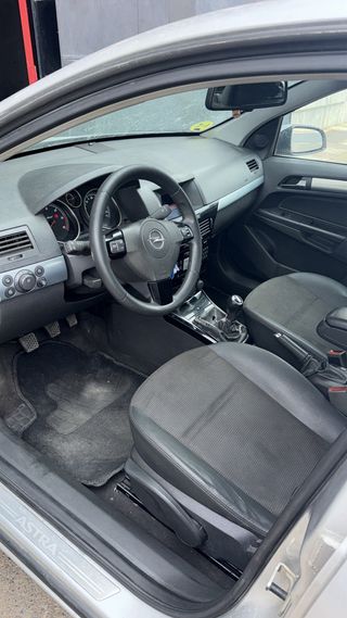 Opel Astra 2008