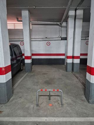 Garaje en alquiler en Los Olivos en Huesca