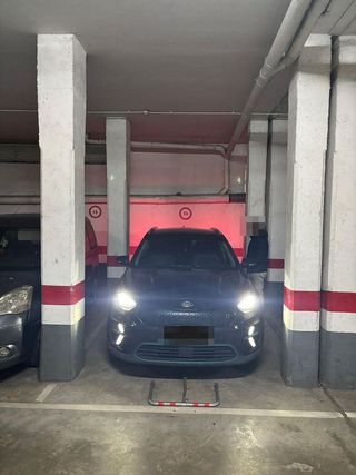 Garaje en alquiler en Los Olivos en Huesca