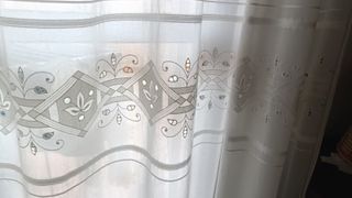 Cortinas visillo blancas y algodón con dibujos