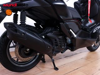 YAMAHA X-MAX 125