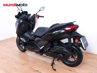 YAMAHA X-MAX 125