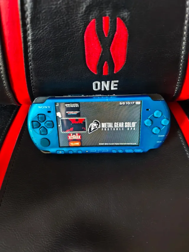 PSP 3000 Azul Eléctrico + 50 Juegos