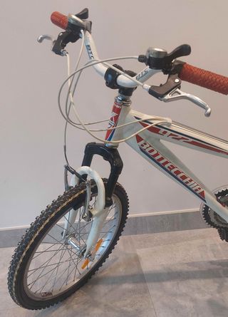 Bicicleta Infantil Bottecchia 20" - 18 velocidades