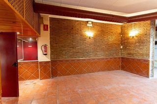 Local comercial en venta en Olesa de Montserrat