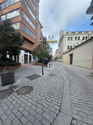 Local comercial en alquiler en Centro en Valladolid