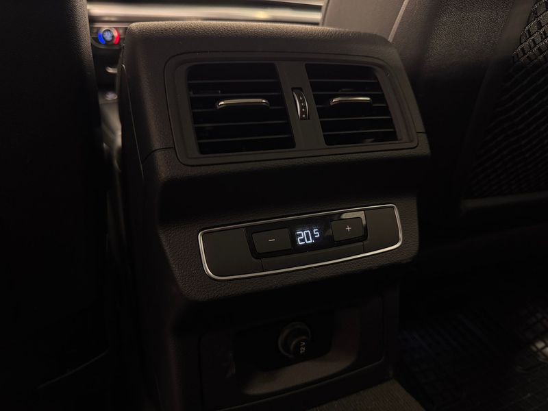 Audi Q5 2022, foto 32