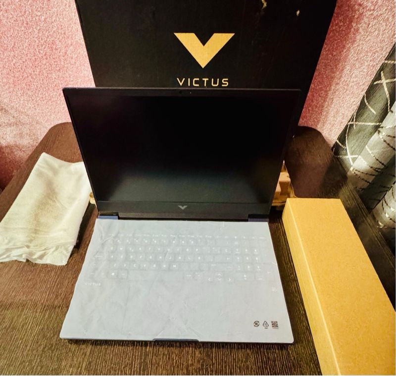 HP Victus Gaming i7 RTX 4070 32GB 1TB SSD 144Hz afbeelding 2