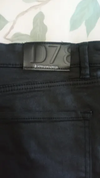 Pantalón flare negro encerado talla 40