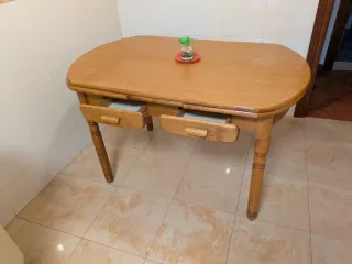 Mesa de cocina de madera