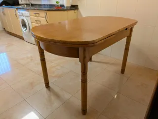 Mesa de cocina de madera