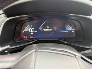 DS 7 Crossback 180CV Auto. GRAND CHIC