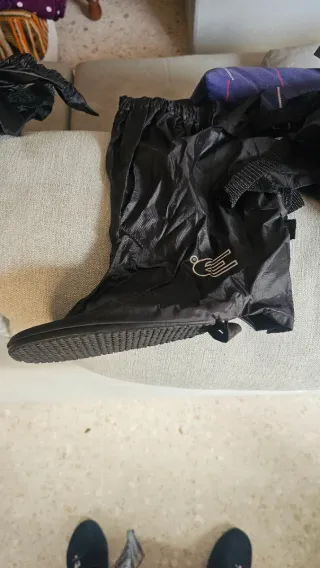 Cubrebotas moto para lluvia