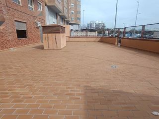 Oficina en venta en Piscinas en Villarreal