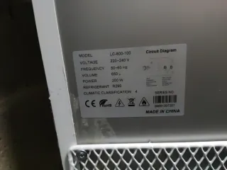 EXPOSITOR DE BEBIDAS 2 PUERTAS 650L 200W