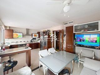 Chalet en venta en Lucena