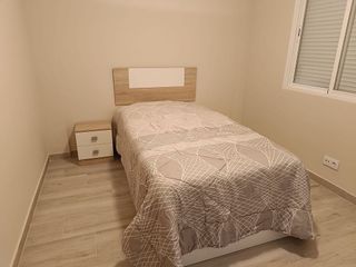 Piso en alquiler en Linares