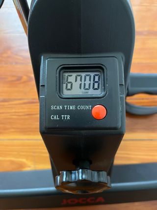 Pedaleador digital con pantalla LCD