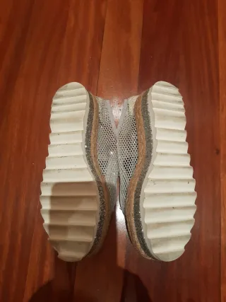 Alpargatas plateadas con glitter