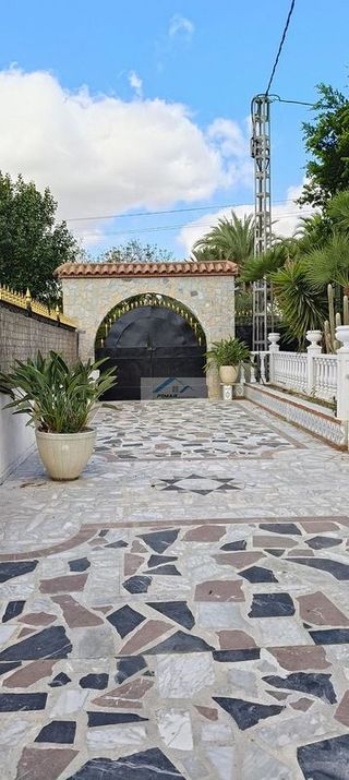 Chalet en venta en El Raval - Portes Encarnades en Elche
