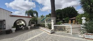 Chalet en venta en El Raval - Portes Encarnades en Elche