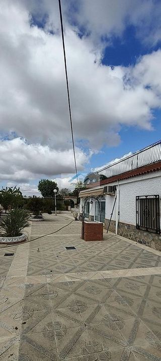 Chalet en venta en El Raval - Portes Encarnades en Elche