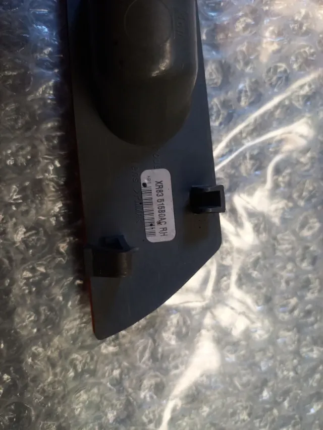 REFLECTANTE JAGUAR S TYPE