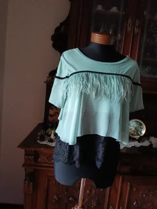 Blusa Relish con Piume di struzzo