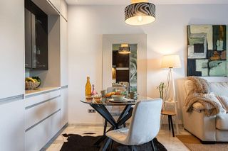 Piso en alquiler en Los Naranjos - Las Brisas en Marbella