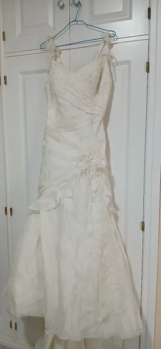 Vestido de Novia Blanco con Flores