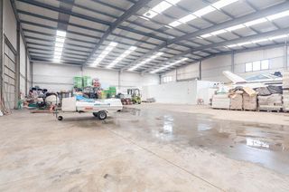 Nave industrial en venta en El Llano en Gijón
